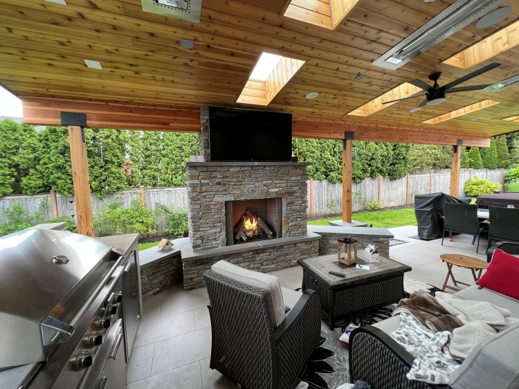 McGregor Lake Stacked Stone